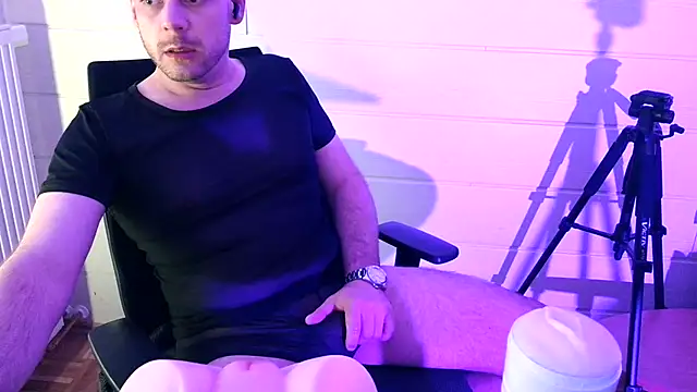 Toyboy84X online show from 02.08.25