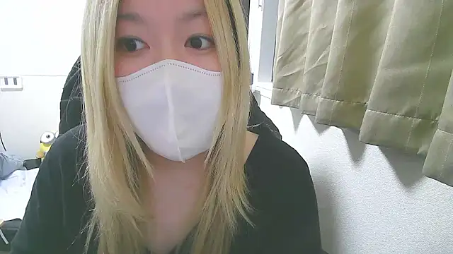Snapshot of Remi_official chatting on 09.16.25 Remi official online show from 09.16.25