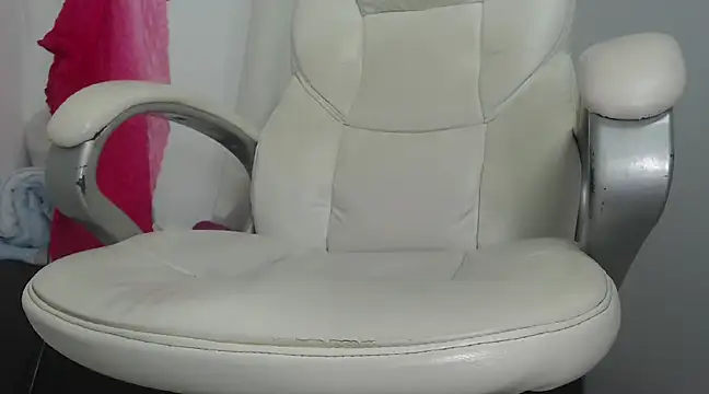 Snapshot of Xileny-Halliwey chatting on 03.09.25 Xileny-Halliwey online show from 03.09.25