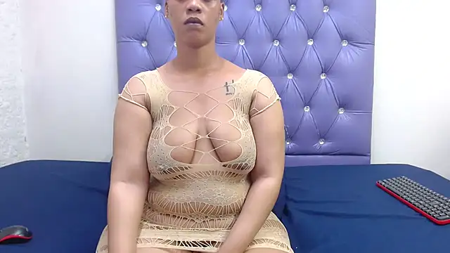 LolaTwerksXX online show from 01.08.26