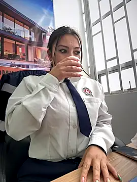 LIZ-06  online show from 11.06.25