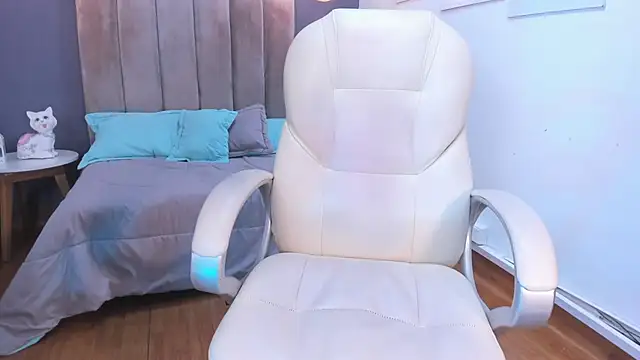 cami rouxxx  online show from 01.14.25