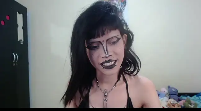 hachi kitty online show from 03.20.25