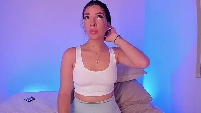 777AylinZ online show from 03.13.25