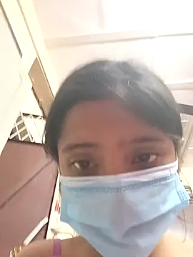 Snapshot of BabySlimmy10 chatting on 12.10.24 BabySlimmy10 online show from 12.10.24