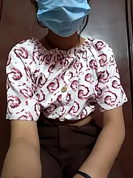 Snapshot of BabySlimmy10 chatting on 12.14.24 BabySlimmy10 online show from 12.14.24