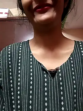 Snapshot of BabySlimmy10 chatting on 01.29.25 BabySlimmy10 online show from 01.29.25