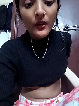 Snapshot of BabySlimmy10 chatting on 11.21.25 BabySlimmy10 online show from 11.21.25