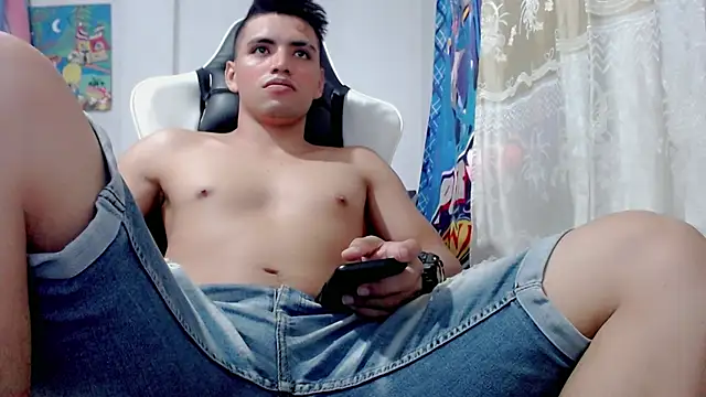 danilo302209 online show from 02.04.25