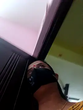 Snapshot of Cute-manisha chatting on 03.07.25 Cute-manisha online show from 03.07.25