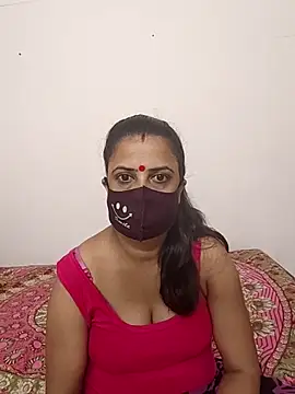 Snapshot of Cute-manisha chatting on 11.05.25 Cute-manisha online show from 11.05.25