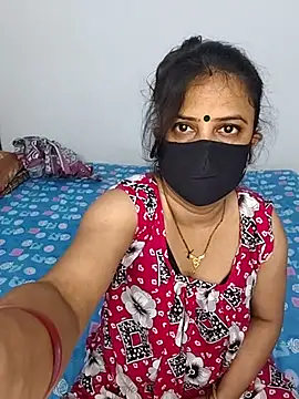 Snapshot of Cute-manisha chatting on 06.18.26 Cute-manisha online show from 06.18.26