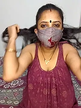 Snapshot of Cute-manisha chatting on 06.23.26 Cute-manisha online show from 06.23.26