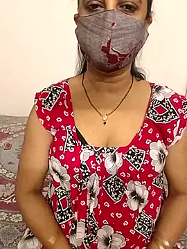 Snapshot of Cute-manisha chatting on 06.29.26 Cute-manisha online show from 06.29.26