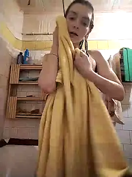 Snapshot of we_can_all chatting on 12.07.24 we can all online show from 12.07.24