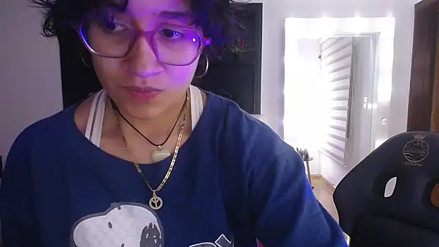 Lili Gomez  online show from 11.30.25