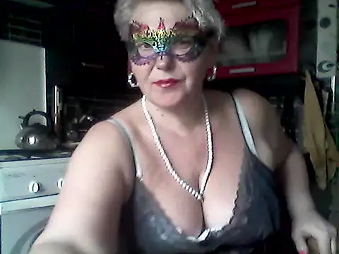 Snapshot of Lisa_Suzie chatting on 04.30.26 Lisa Suzie online show from 04.30.26