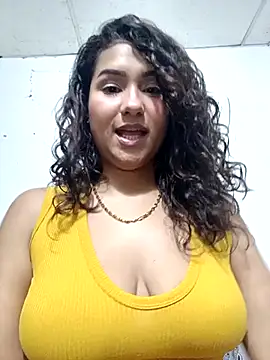 BrendaGirs online show from 02.20.25