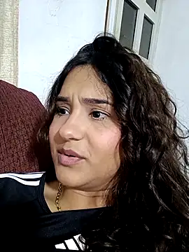 BrendaGirs online show from 03.04.25