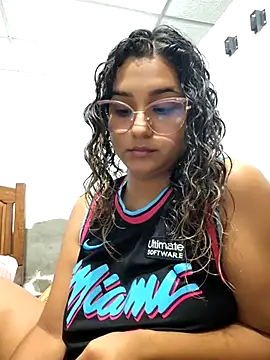 BrendaGirs online show from 04.22.26