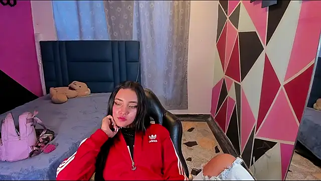 Snapshot of dakota-bright01 chatting on 12.10.24 dakota-bright01 online show from 12.10.24