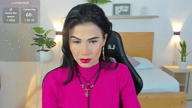 stephanya  online show from 02.04.25