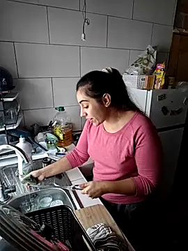 Ursumi1 online show from 12.19.25