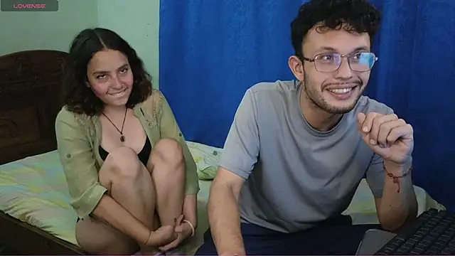 Snapshot of YuKinaHentaiI chatting on 12.14.24 YuKinaHentaiI online show from 12.14.24