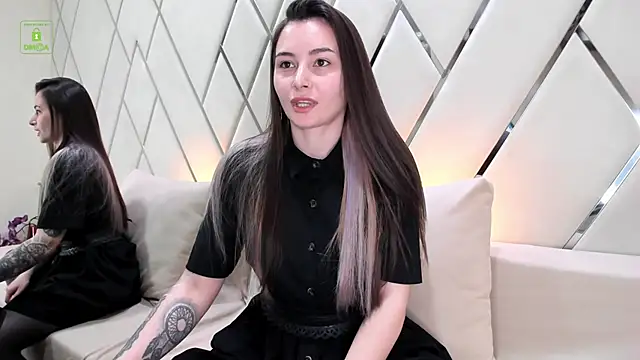Snapshot of Ishtar_Divine chatting on 02.22.25 Ishtar Divine online show from 02.22.25