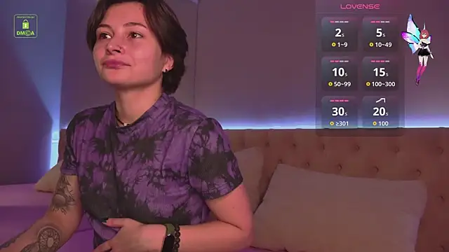 Snapshot of Ishtar_Divine chatting on 10.19.25 Ishtar Divine online show from 10.19.25