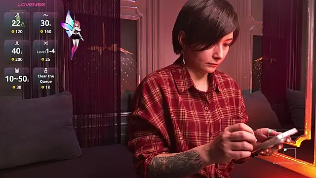 Ishtar Divine online show from 12.04.25