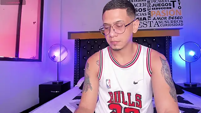 JoshMillerr  online show from 03.10.25