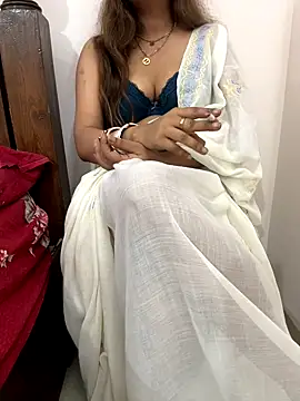 HoneyBearCpl online show from 10.29.25