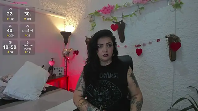 poisson ivy online show from 02.19.25