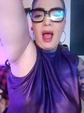 poisson ivy online show from 10.20.25