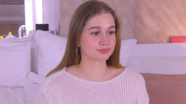 Snapshot of EllieHayes chatting on 03.01.25 EllieHayes online show from 03.01.25