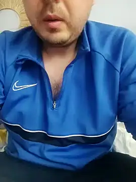 Snapshot of CuteMan33 chatting on 10.17.25 CuteMan33 online show from 10.17.25