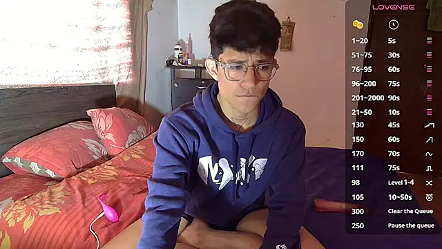 Snapshot of Sweet_c4mer0n chatting on 10.09.25 Sweet c4mer0n online show from 10.09.25