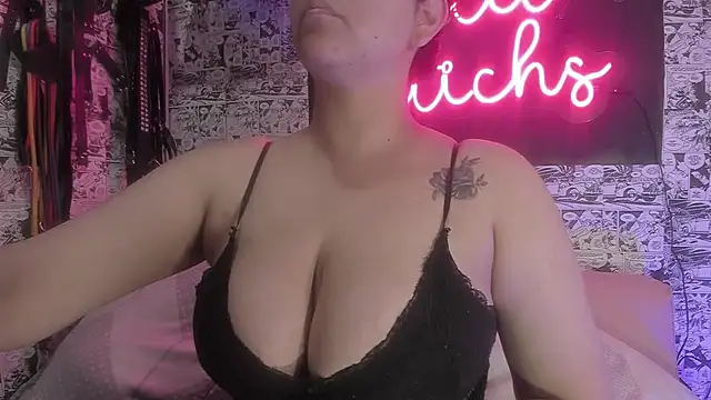 lilit fetichs online show from 09.27.25