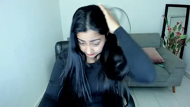 Adele Sweett online show from 11.20.25