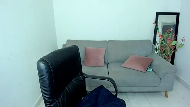 Adele Sweett online show from 11.26.25