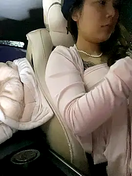 ChuChu1991 online show from 11.16.25