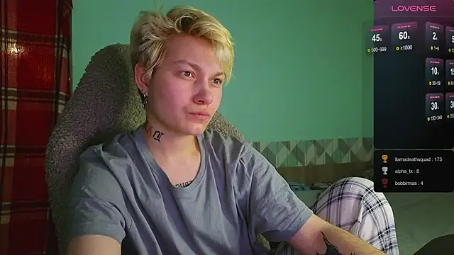 esajukyy online show from 12.18.24