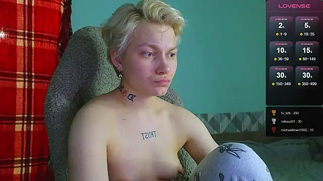 esajukyy online show from 01.12.25