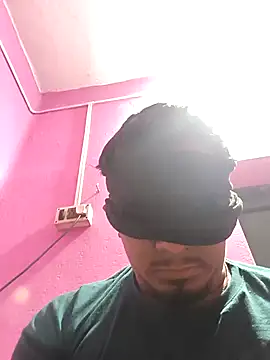 Snapshot of parth4055 chatting on 01.28.25 parth4055 online show from 01.28.25