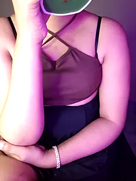 Olivia3 online show from 02.15.25