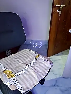 Olivia3 online show from 10.31.25