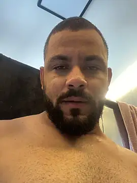 Snapshot of lavaioedrada chatting on 12.18.25 lavaioedrada online show from 12.18.25