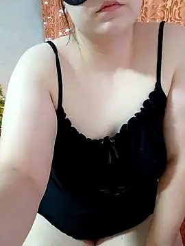 Snapshot of Miranda_Nancy chatting on 01.12.25 Miranda Nancy online show from 01.12.25