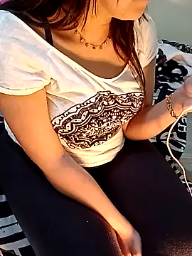 ShadiaStar online show from 01.22.25